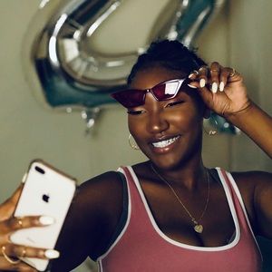 Meet your Posher, Tracey